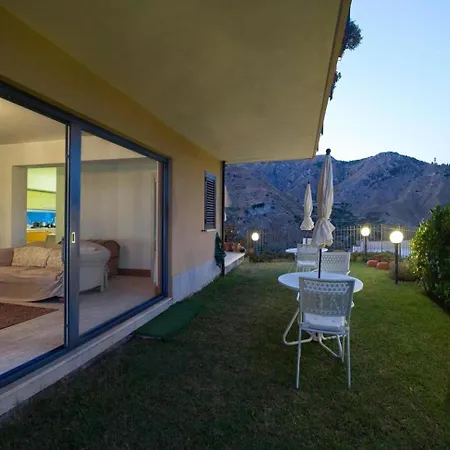Hébergement de vacances Casa Mathea *