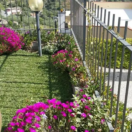 Hébergement de vacances Casa Mathea *